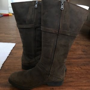 Teva de la Vina leather boots